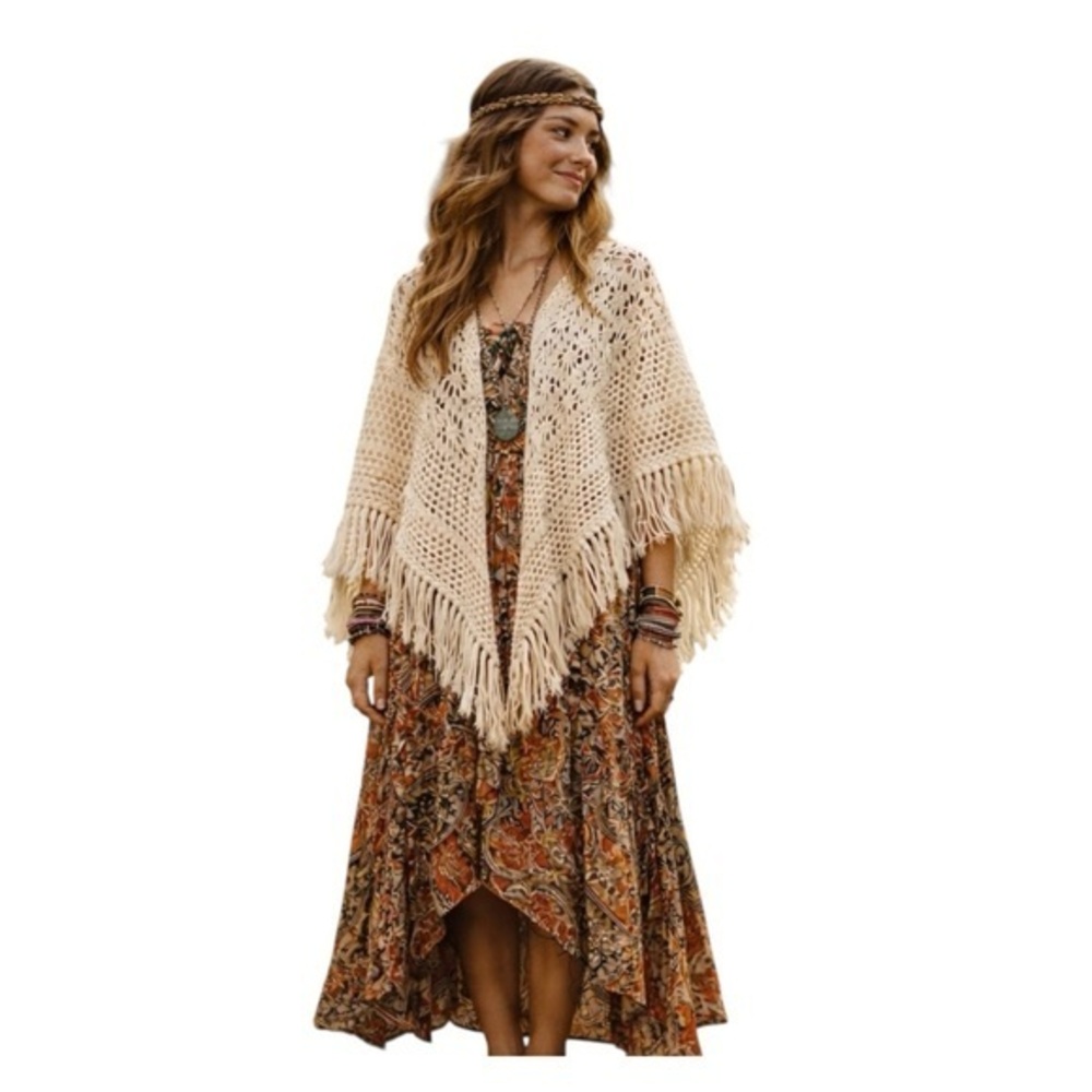 Vintage Cream Hand Crocheted Shawl Fringe Boho Festival 70s Style Wrap Hippie